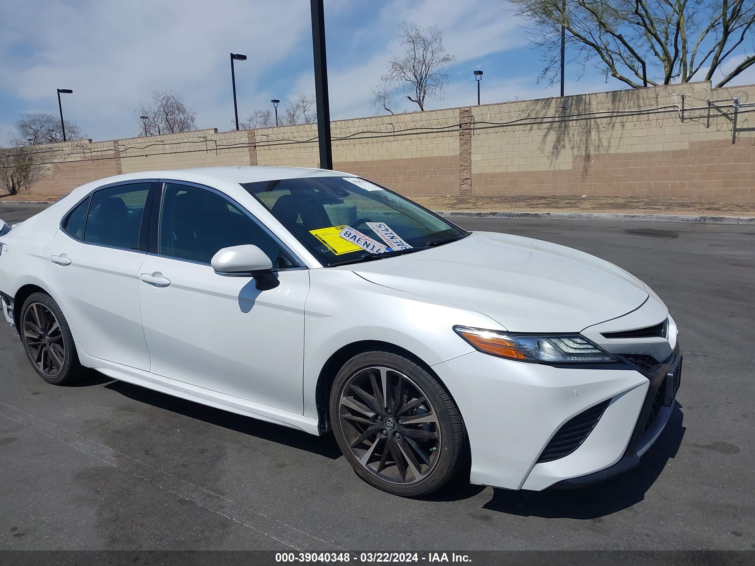 TOYOTA CAMRY 2018 4t1b61hk8ju002250