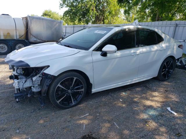 TOYOTA CAMRY XSE 2018 4t1b61hk8ju004211