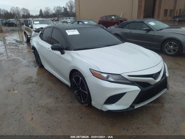 TOYOTA CAMRY 2018 4t1b61hk8ju095769