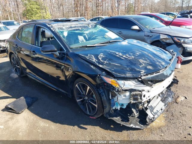 TOYOTA CAMRY 2018 4t1b61hk8ju118466