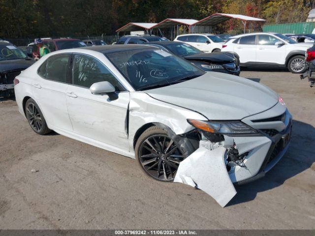 TOYOTA CAMRY 2018 4t1b61hk9ju080018