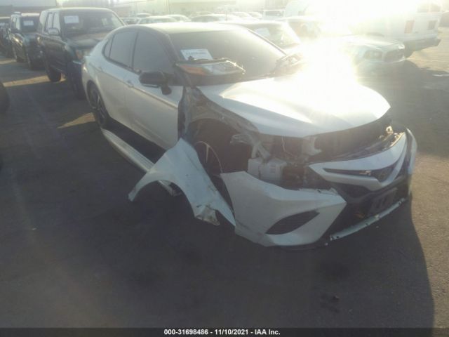 TOYOTA CAMRY 2018 4t1b61hk9ju673104