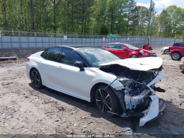 TOYOTA CAMRY 2018 4t1b61hkxju021446