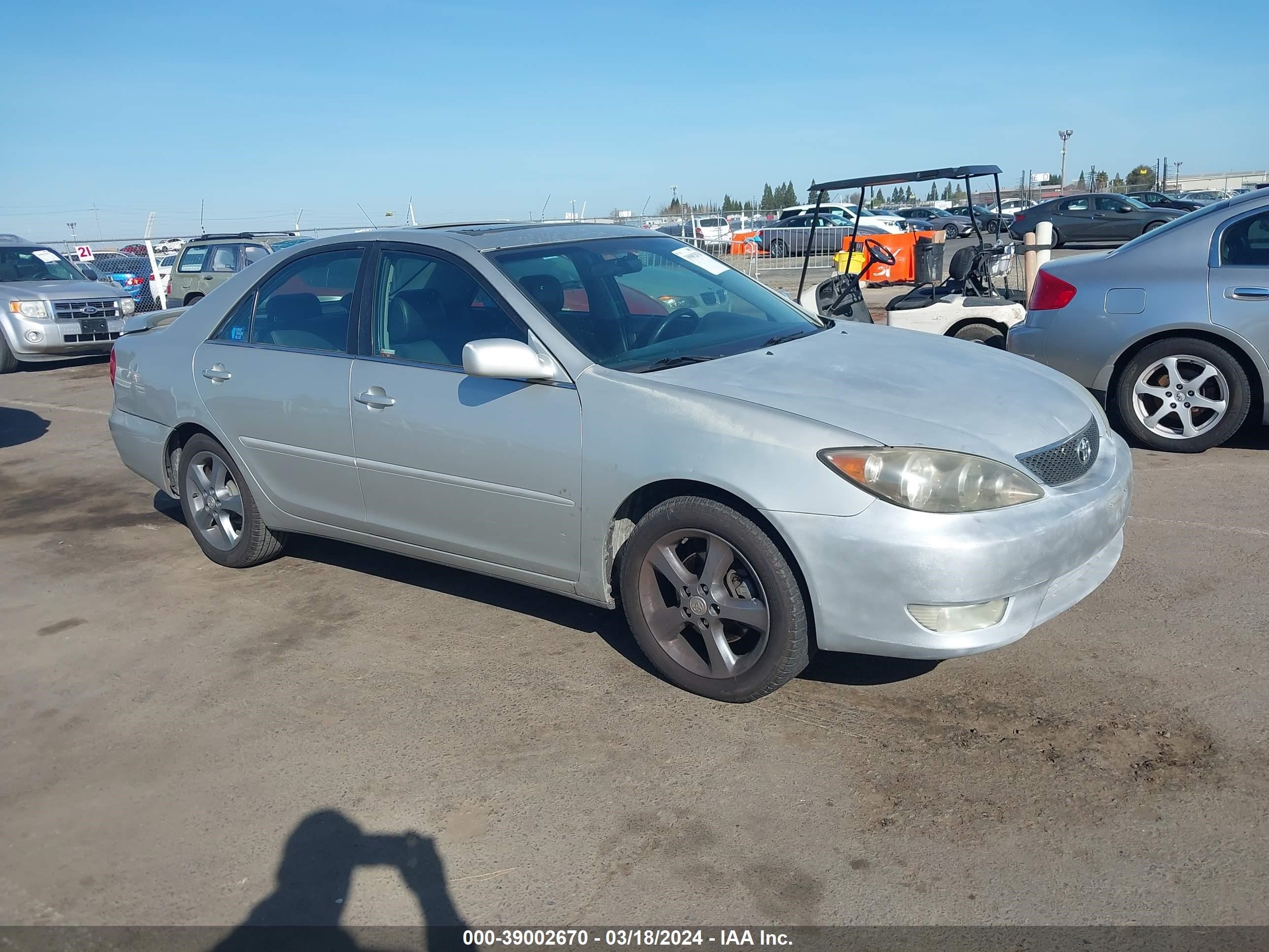 TOYOTA CAMRY 2005 4t1ba30k15u039944