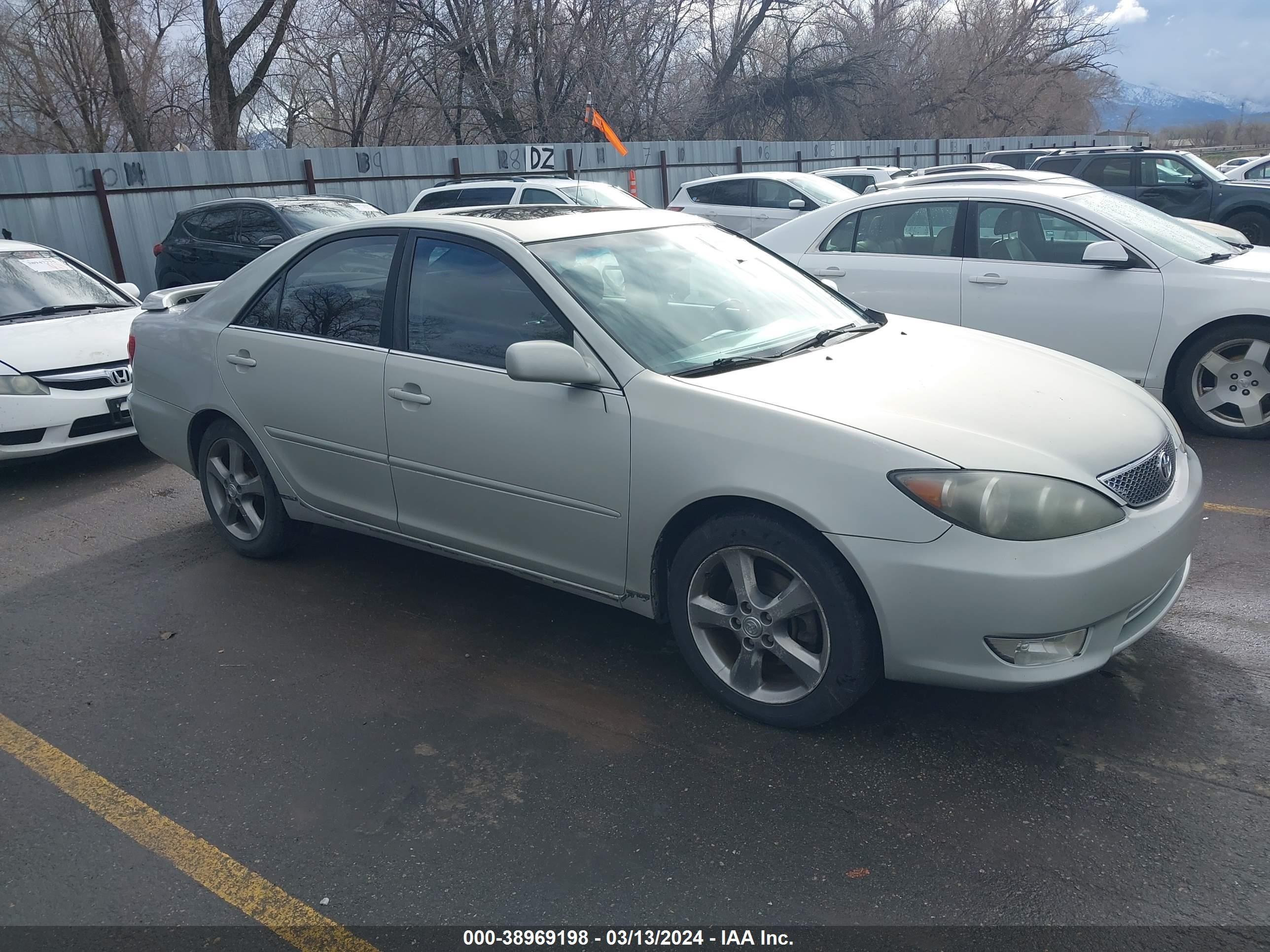 TOYOTA CAMRY 2005 4t1ba32k55u060616