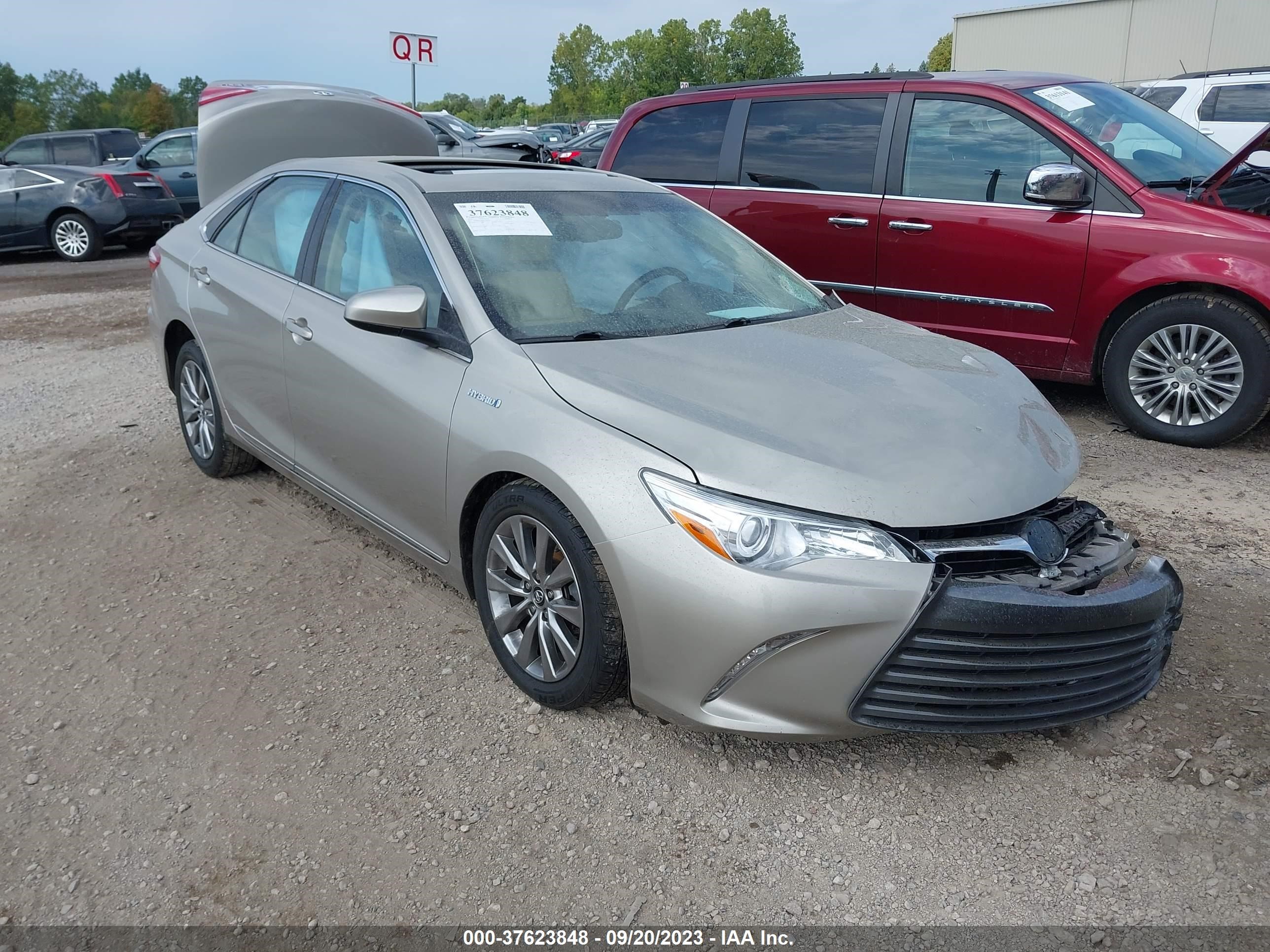 TOYOTA CAMRY HYBRID 2016 4t1bd1fk2gu189387