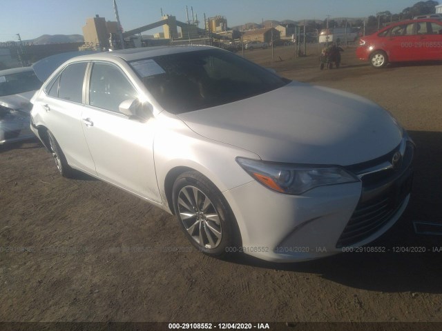 TOYOTA CAMRY HYBRID 2015 4t1bd1fk5fu162456