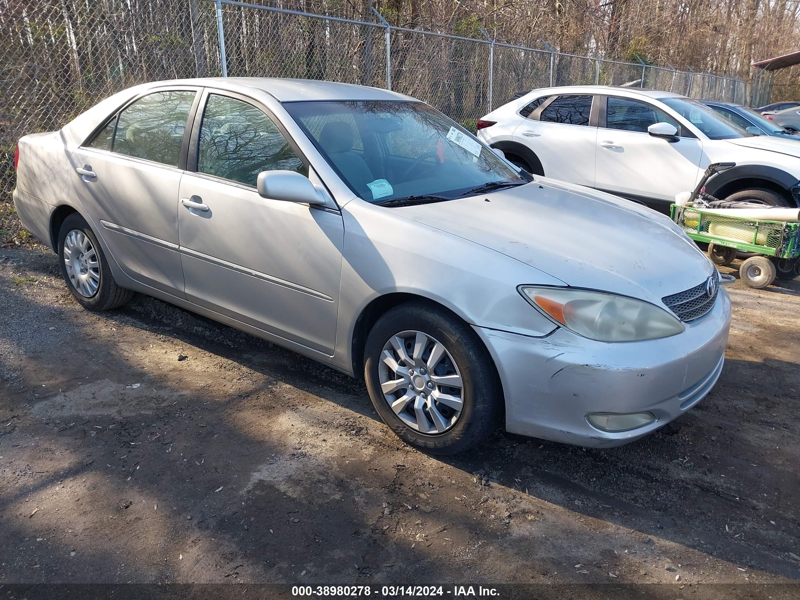 TOYOTA CAMRY 2003 4t1be30k03u728598