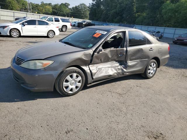 TOYOTA CAMRY LE 2004 4t1be30k04u910450