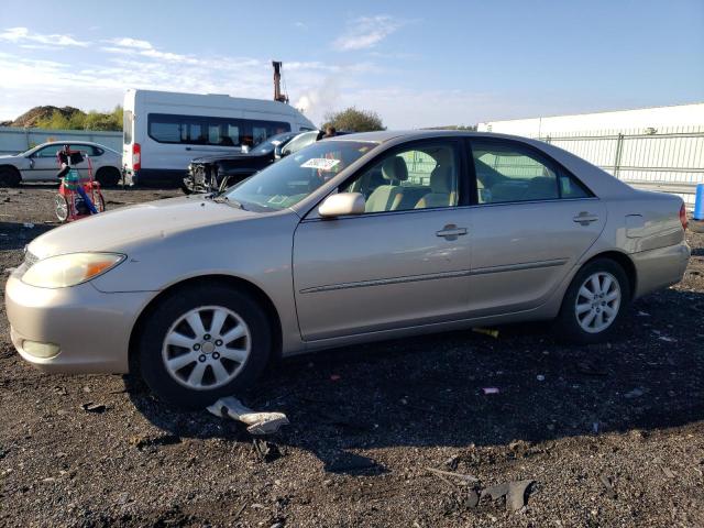 TOYOTA CAMRY LE 2004 4t1be30k14u834365