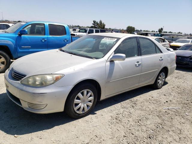 TOYOTA CAMRY LE 2005 4t1be30k25u077431