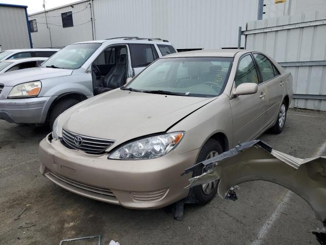 TOYOTA CAMRY LE 2005 4t1be30k45u404671