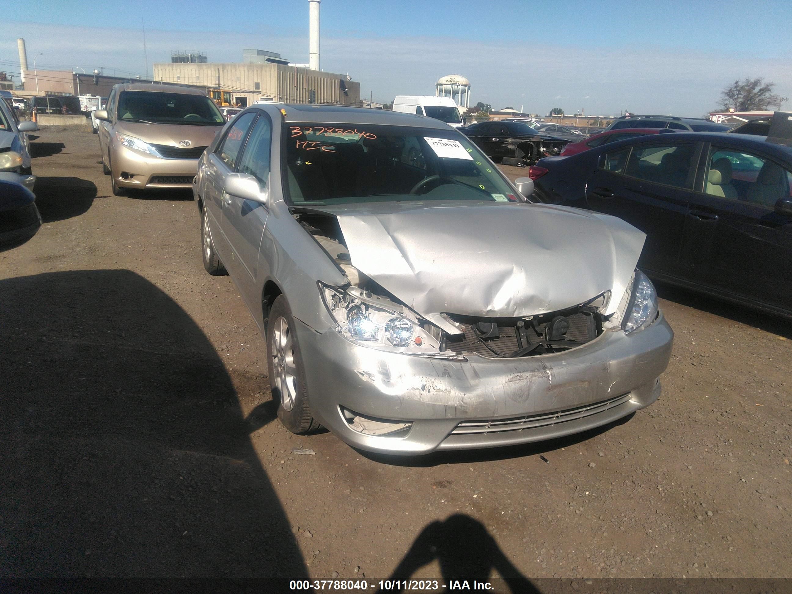 TOYOTA CAMRY 2005 4t1be30k45u955697