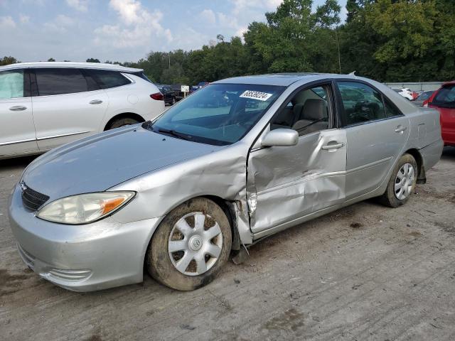 TOYOTA CAMRY LE 2004 4t1be30k64u928435