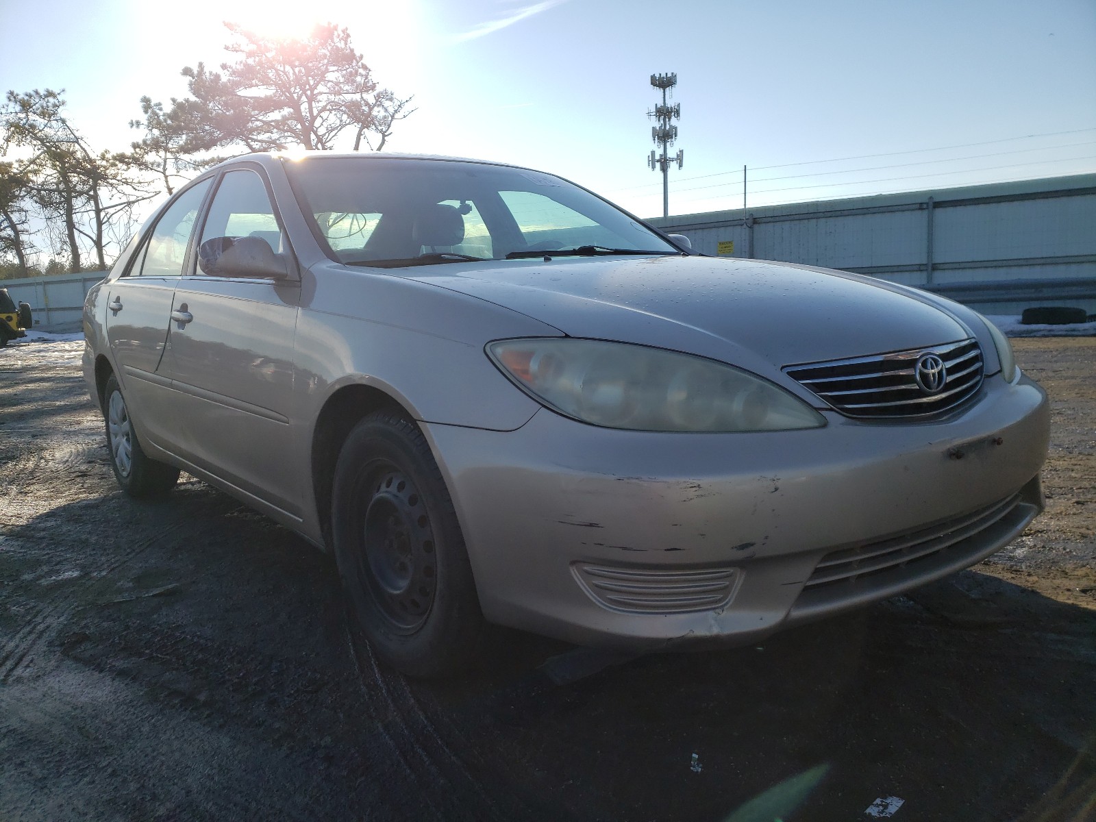 TOYOTA CAMRY LE 2005 4t1be30k65u954793