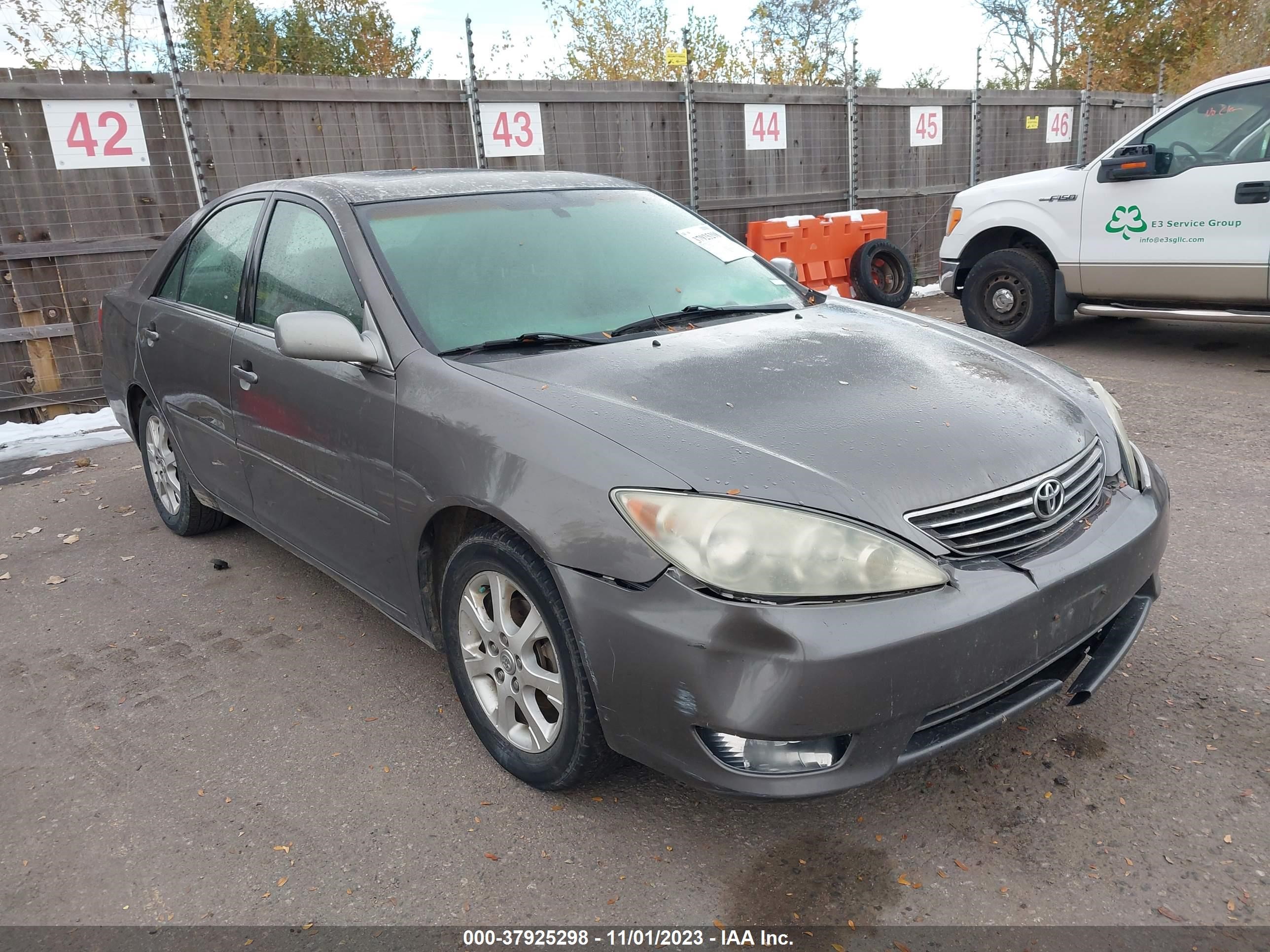 TOYOTA CAMRY 2005 4t1be30k75u572935