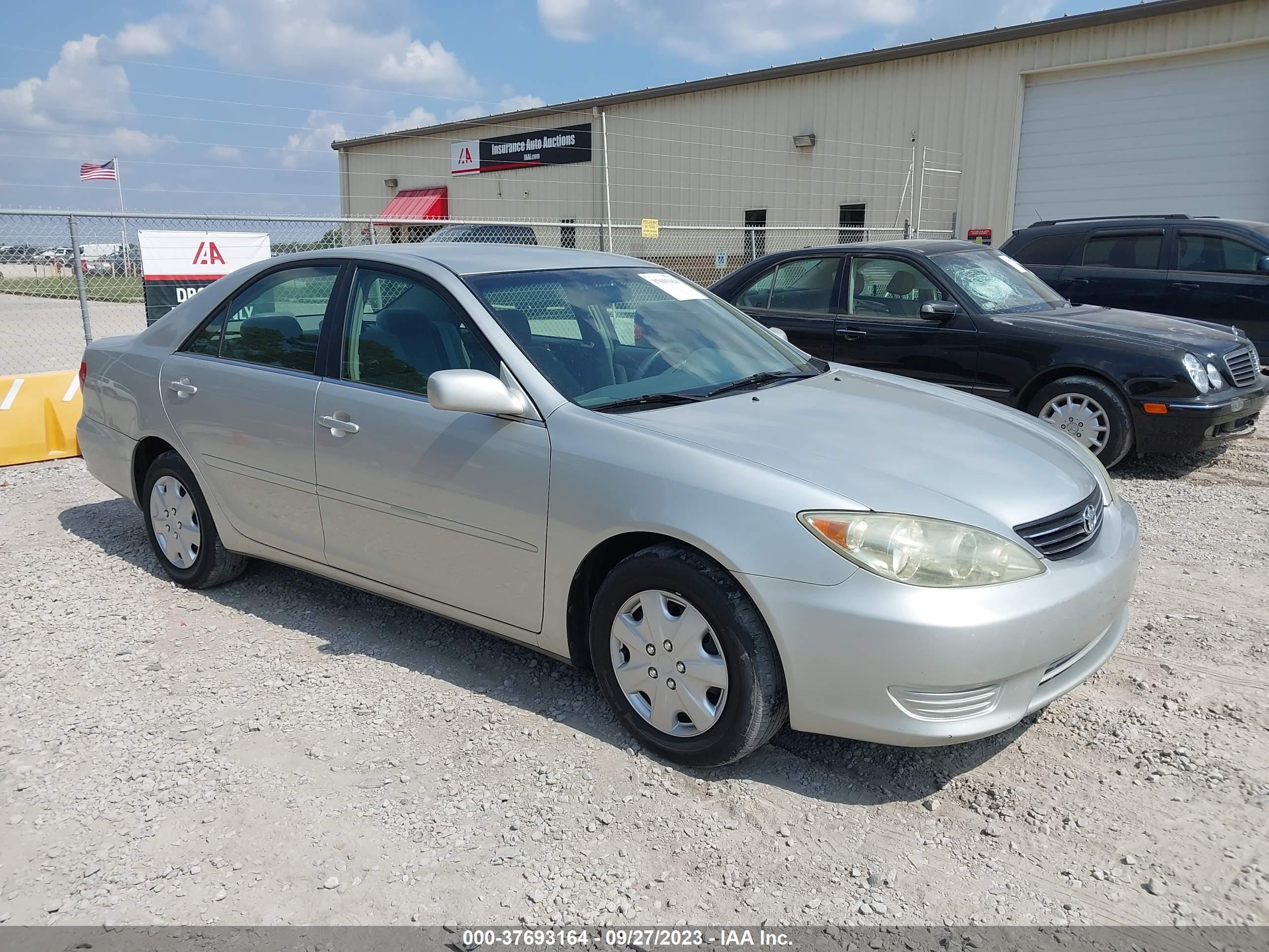 TOYOTA CAMRY 2005 4t1be30k75u944810