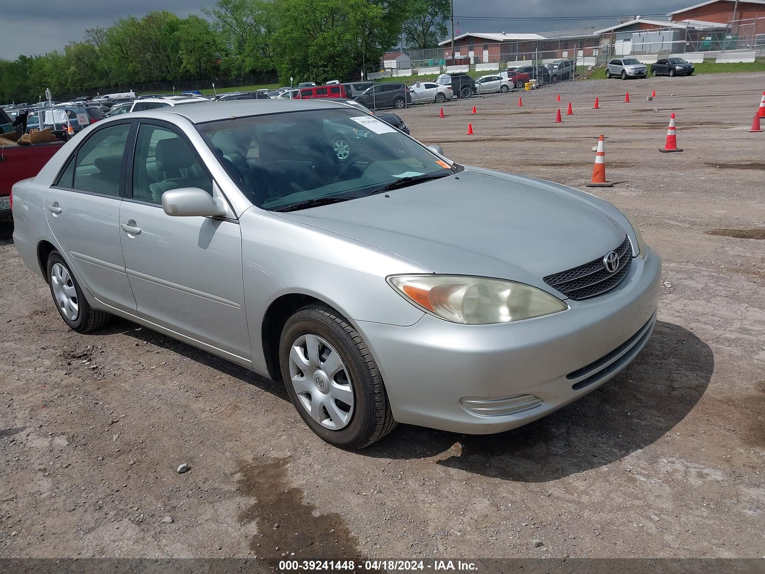 TOYOTA CAMRY 2003 4t1be30k83u716182