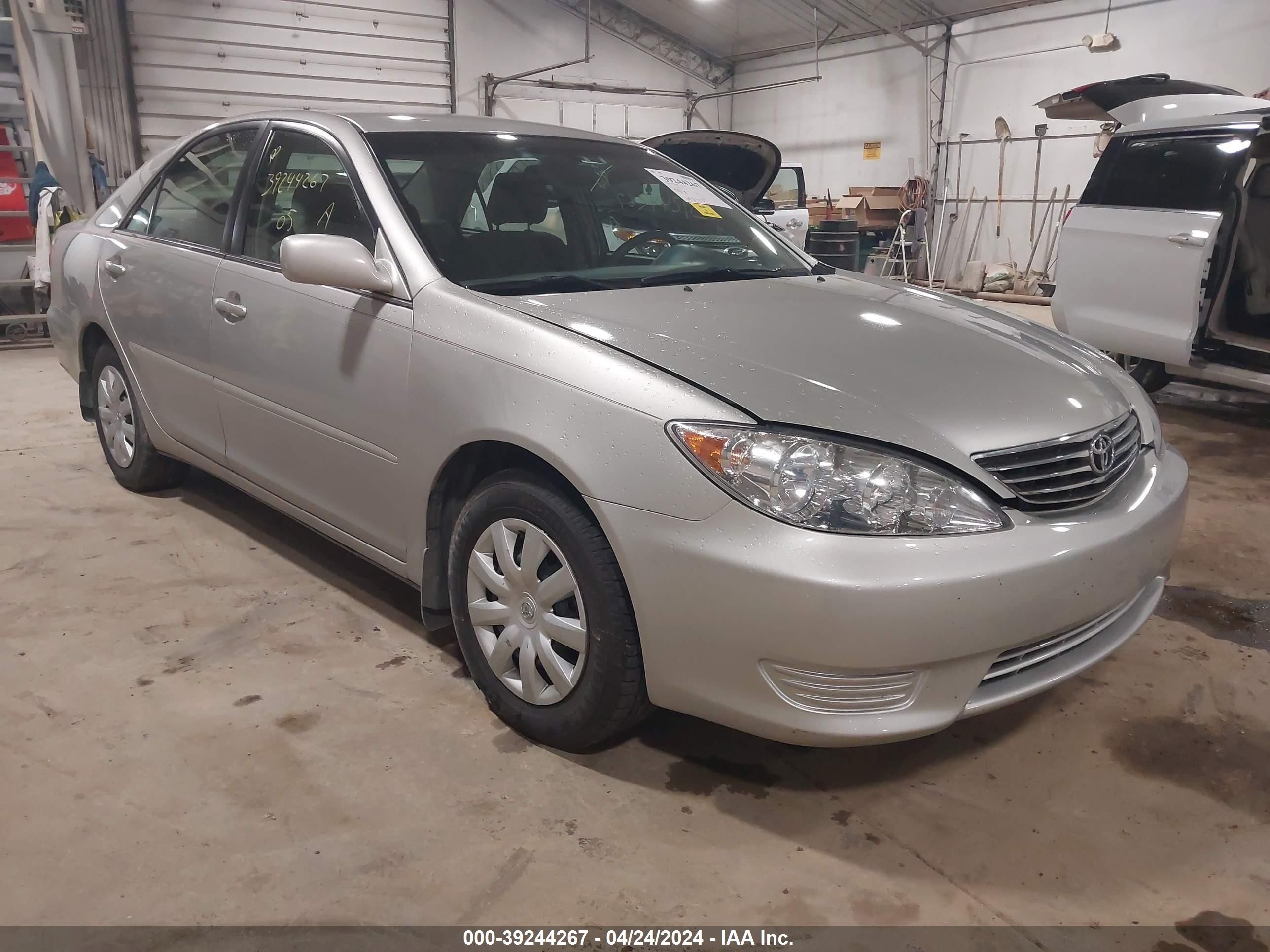 TOYOTA CAMRY 2005 4t1be30k95u430196