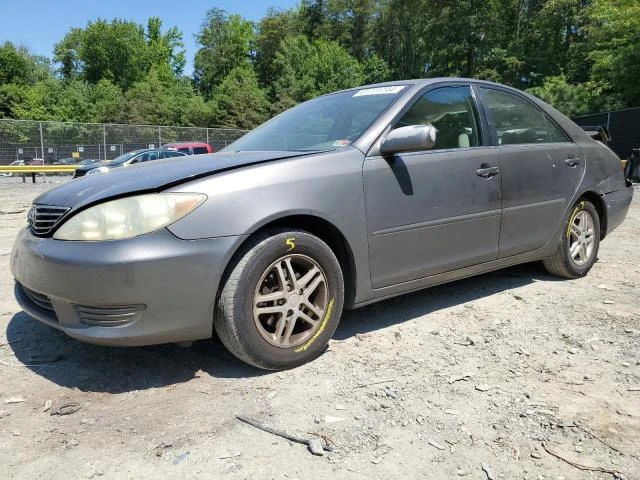 TOYOTA CAMRY LE 2005 4t1be30k95u976867