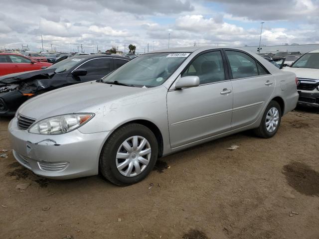 TOYOTA CAMRY LE 2005 4t1be32k05u420833