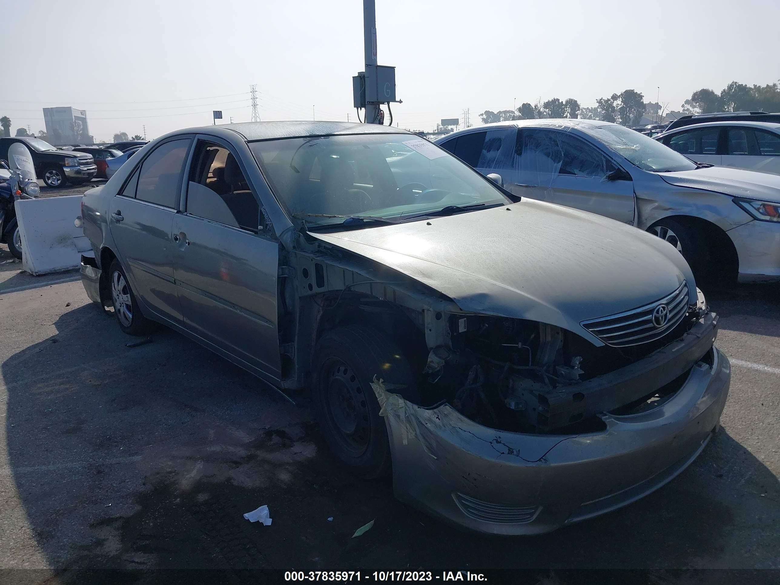 TOYOTA CAMRY 2005 4t1be32k05u503341