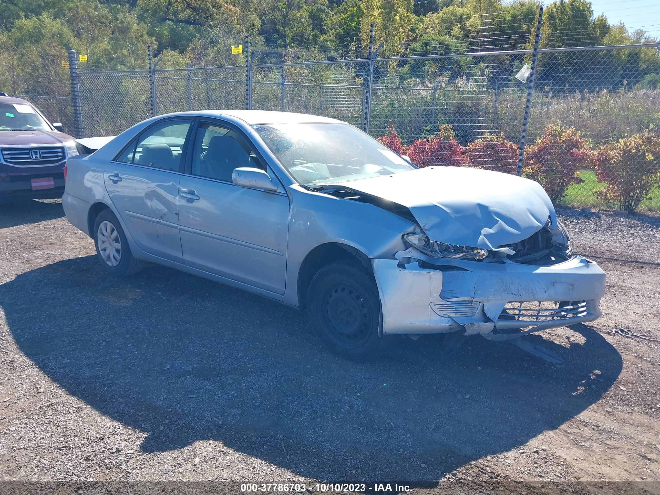 TOYOTA CAMRY 2005 4t1be32k05u984871