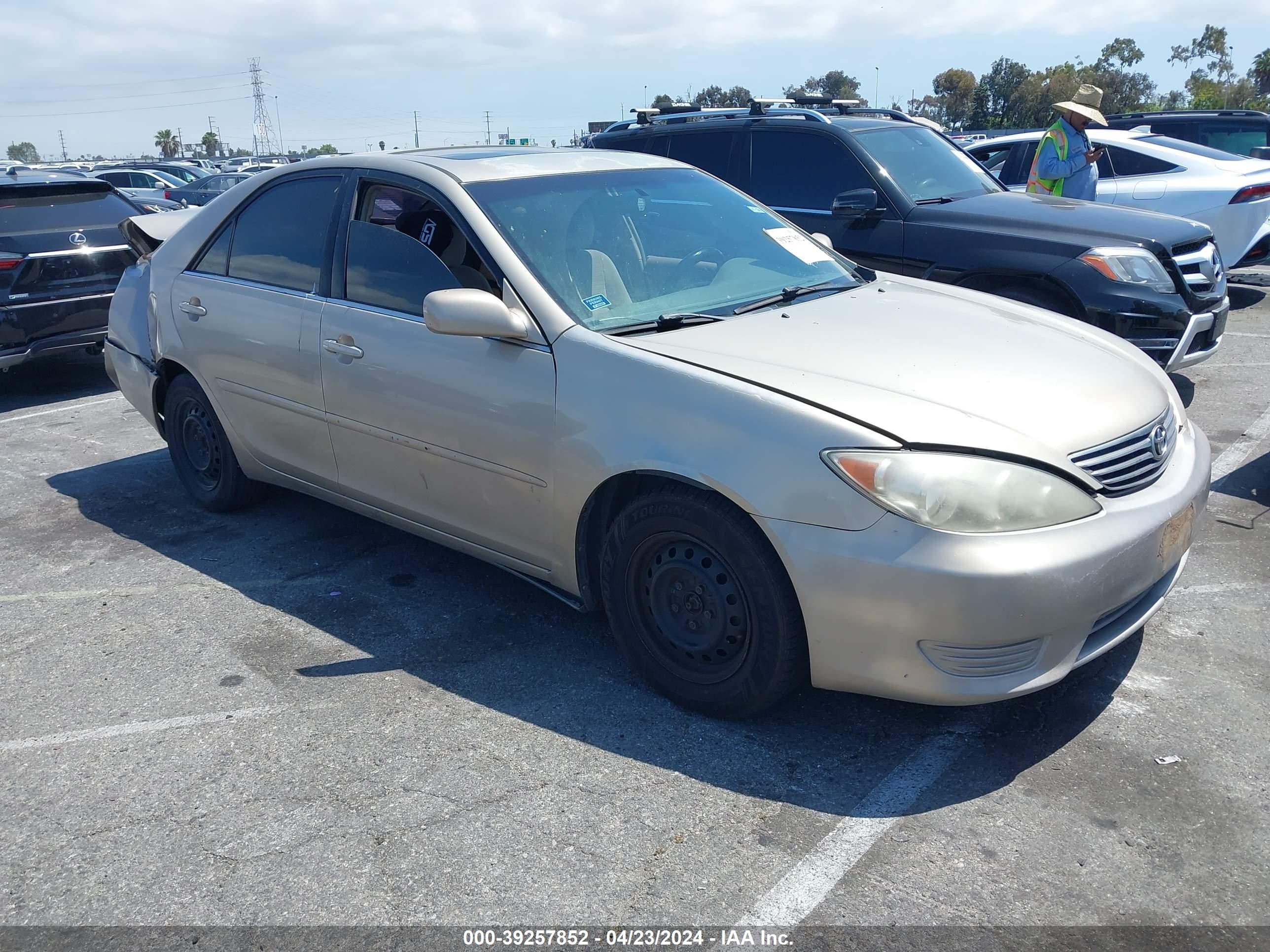 TOYOTA CAMRY 2006 4t1be32k06u743510