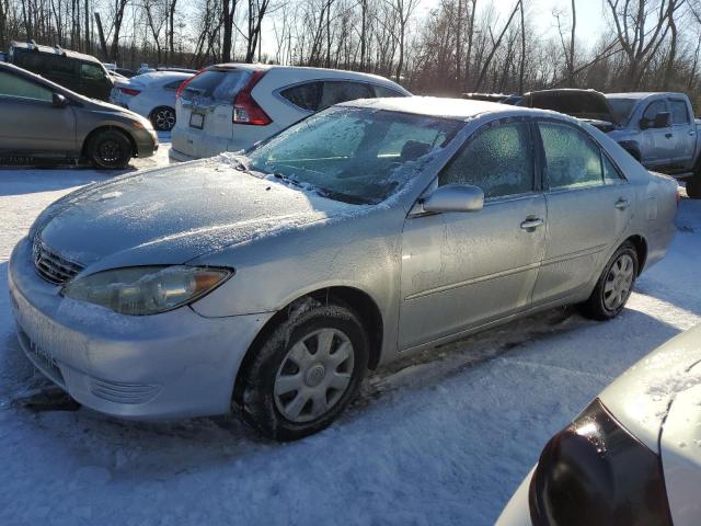 TOYOTA CAMRY 2005 4t1be32k15u069883