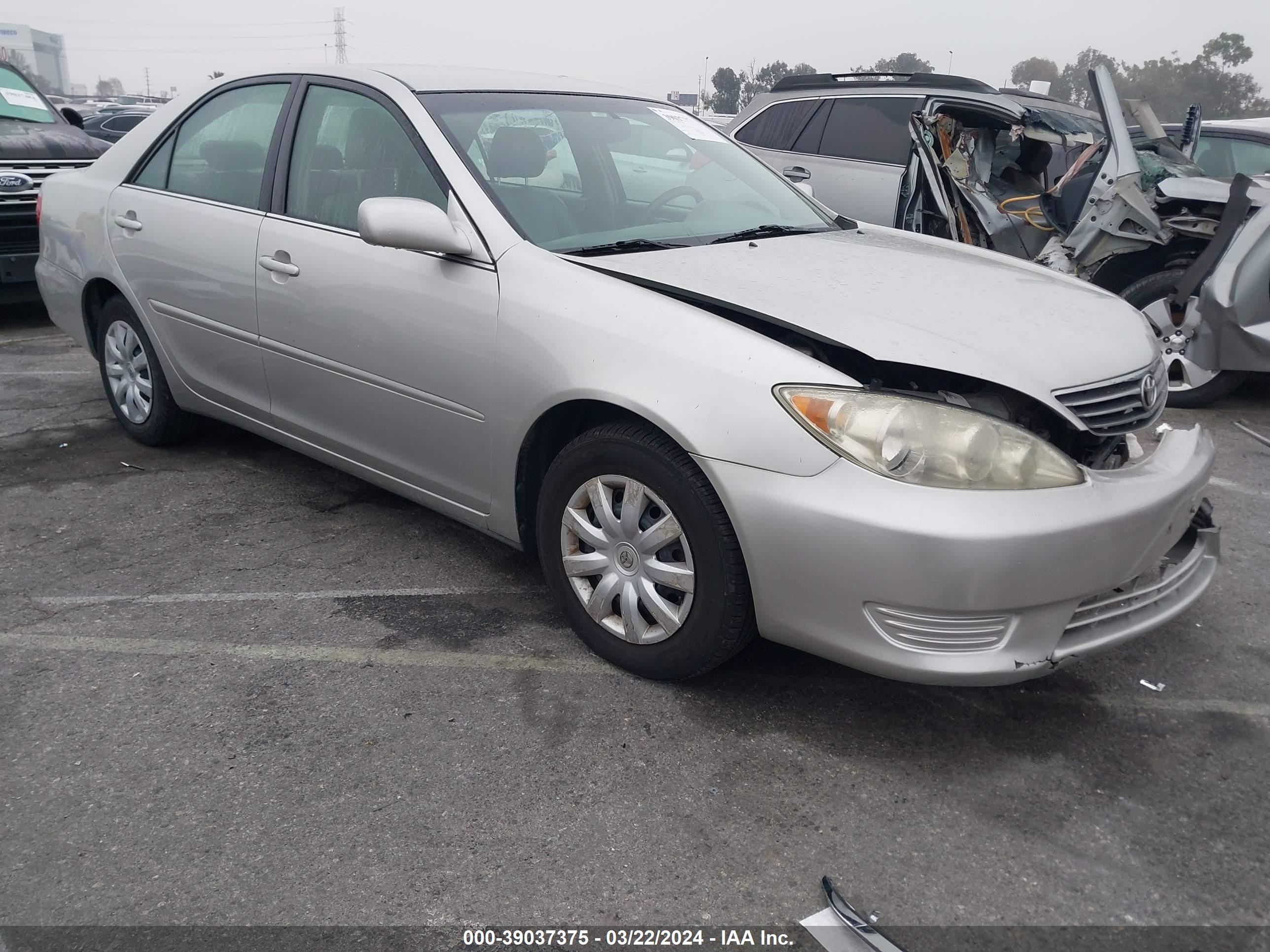 TOYOTA CAMRY 2005 4t1be32k15u100453