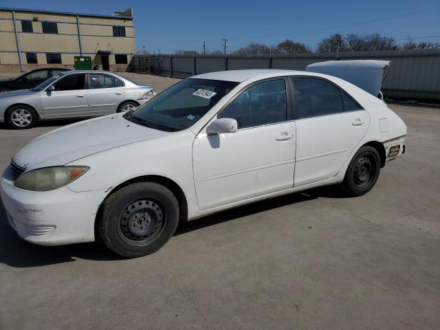 TOYOTA CAMRY LE 2005 4t1be32k15u415107