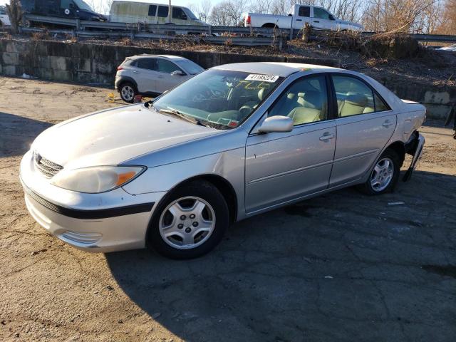 TOYOTA CAMRY 2002 4t1be32k22u010840