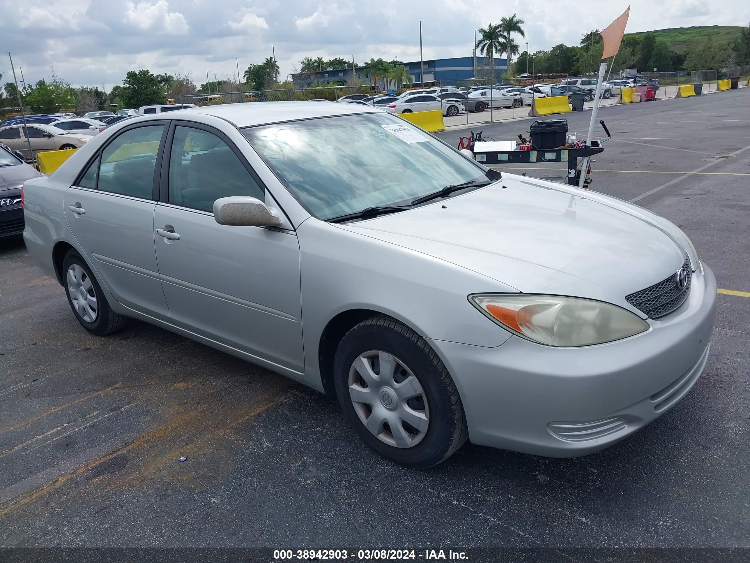 TOYOTA CAMRY 2002 4t1be32k22u508133