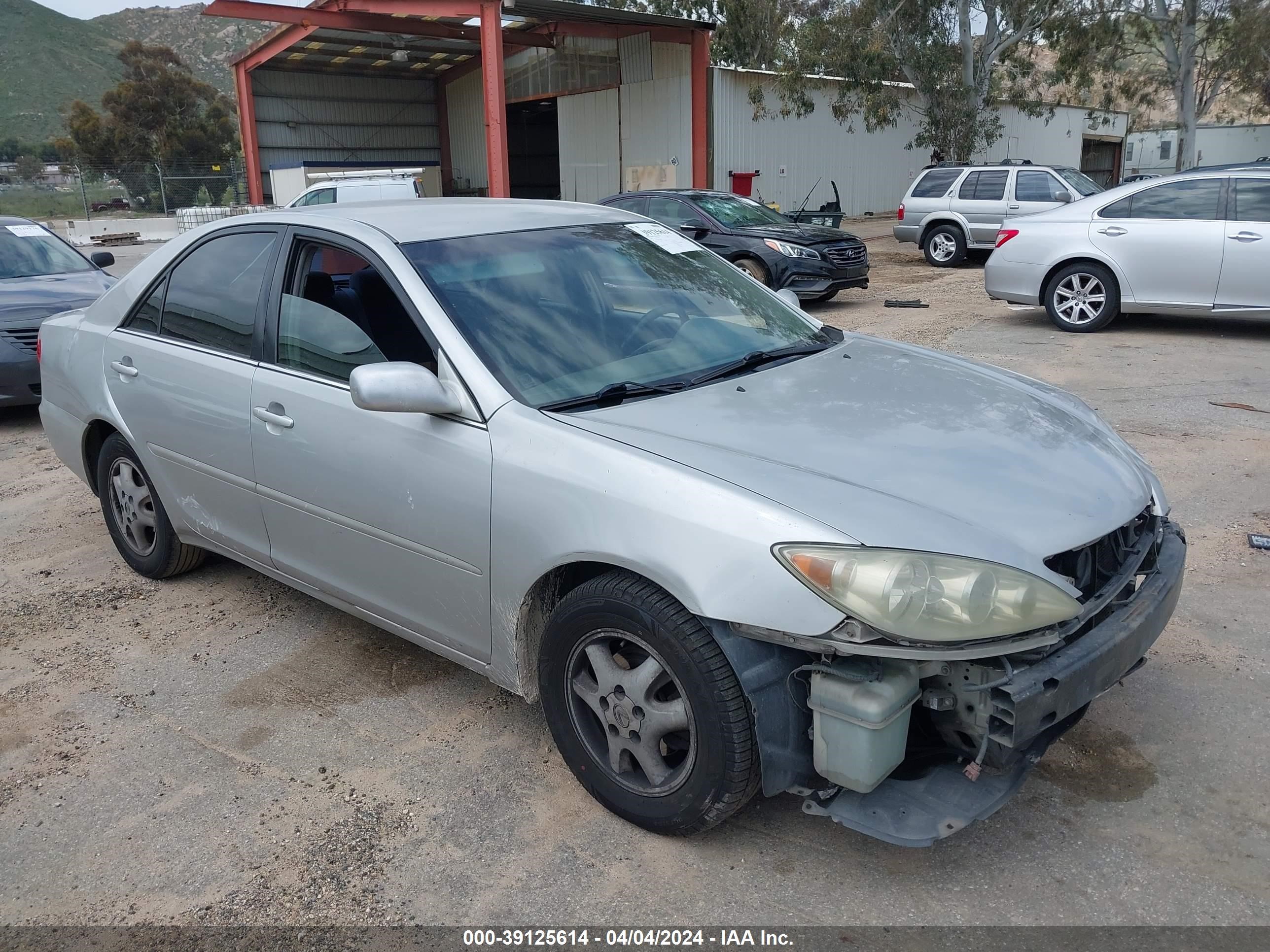 TOYOTA CAMRY 2005 4t1be32k25u040487