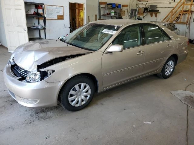 TOYOTA CAMRY LE 2005 4t1be32k25u946509