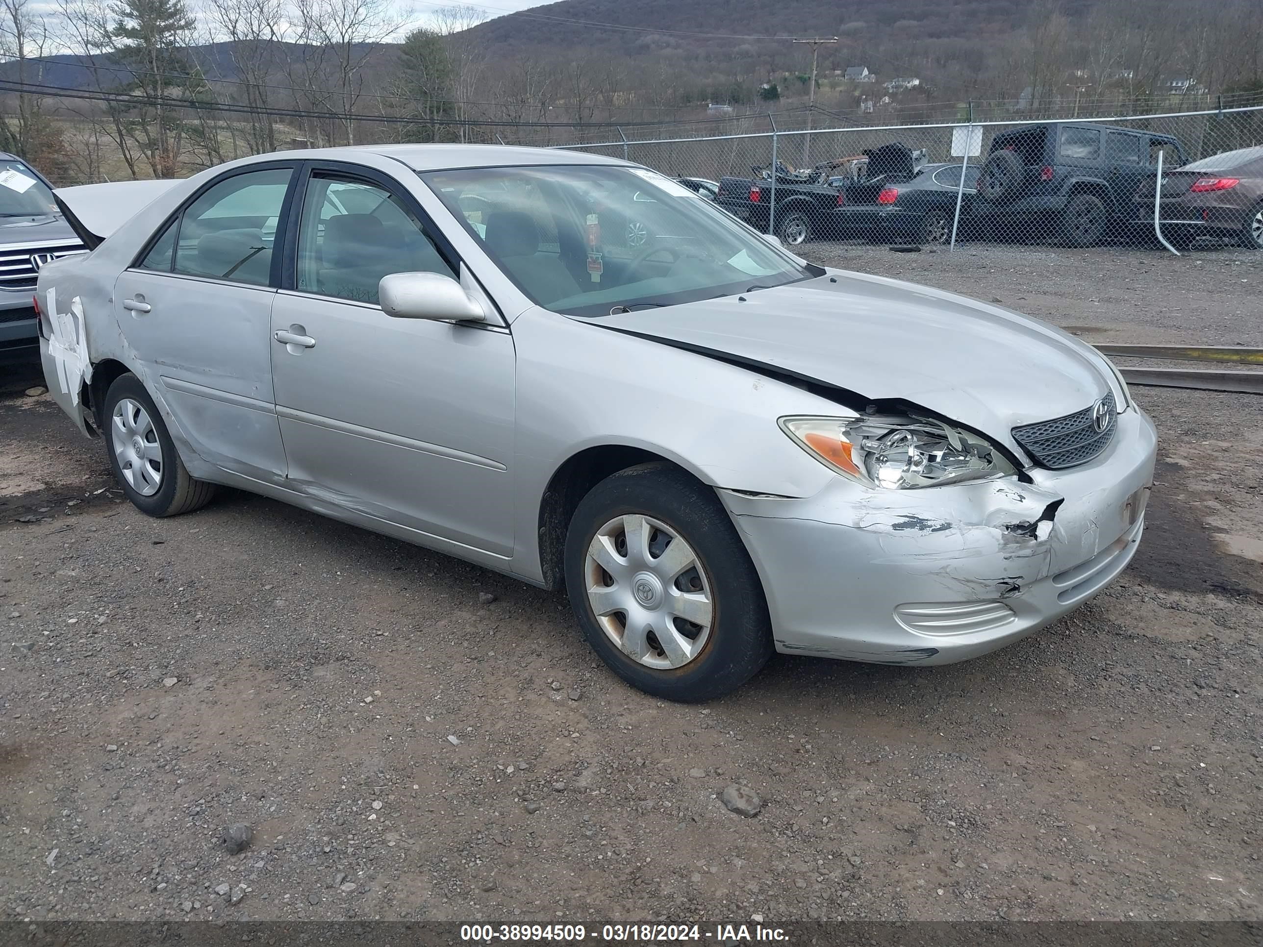 TOYOTA CAMRY 2004 4t1be32k34u849219