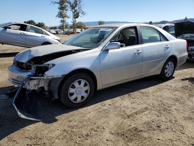 TOYOTA CAMRY LE 2004 4t1be32k34u872001