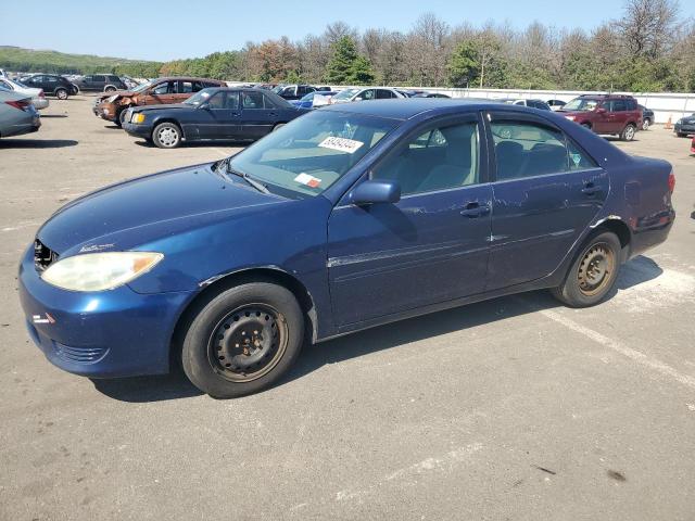 TOYOTA CAMRY LE 2005 4t1be32k35u049151