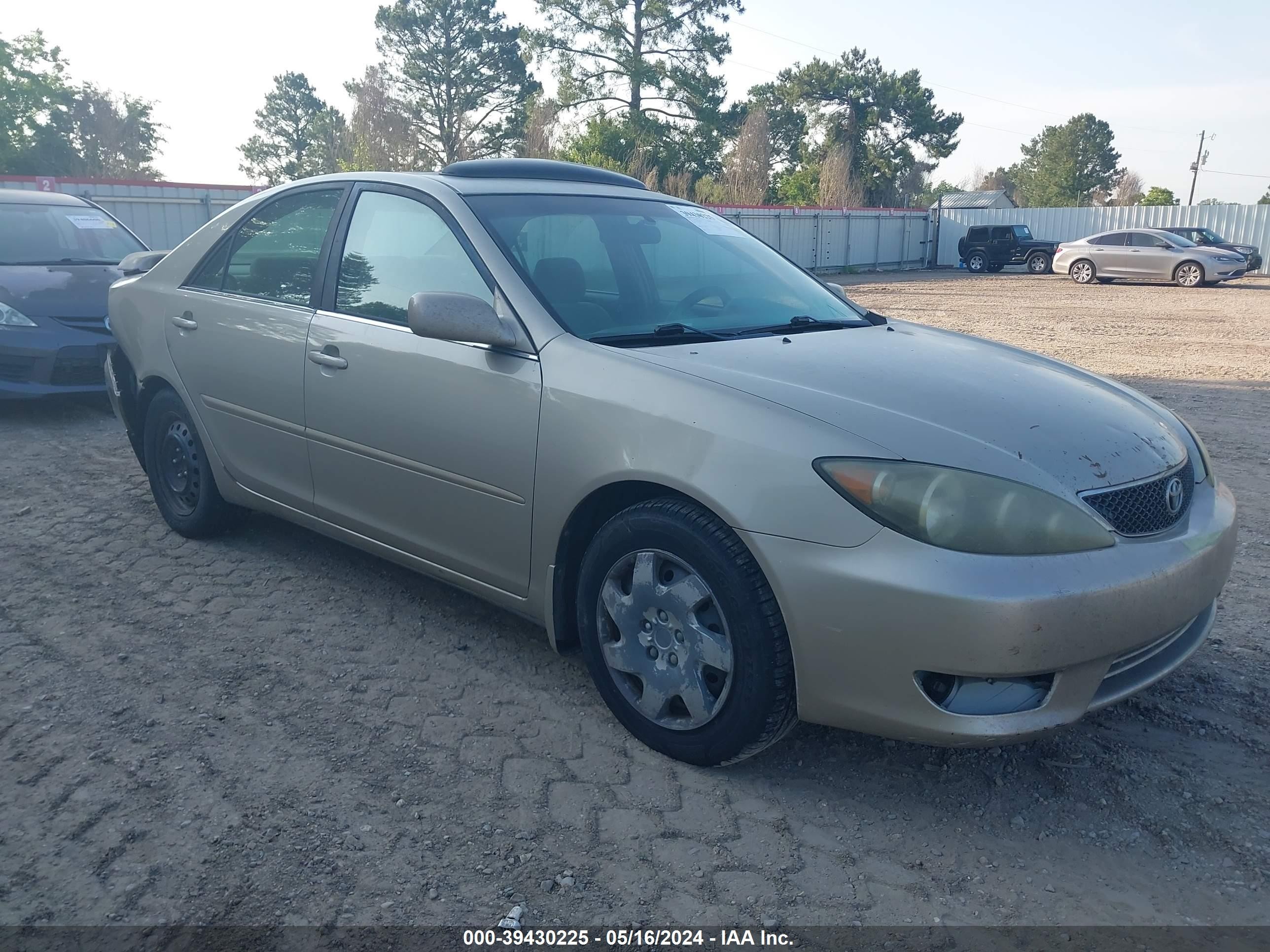 TOYOTA CAMRY 2005 4t1be32k35u049876