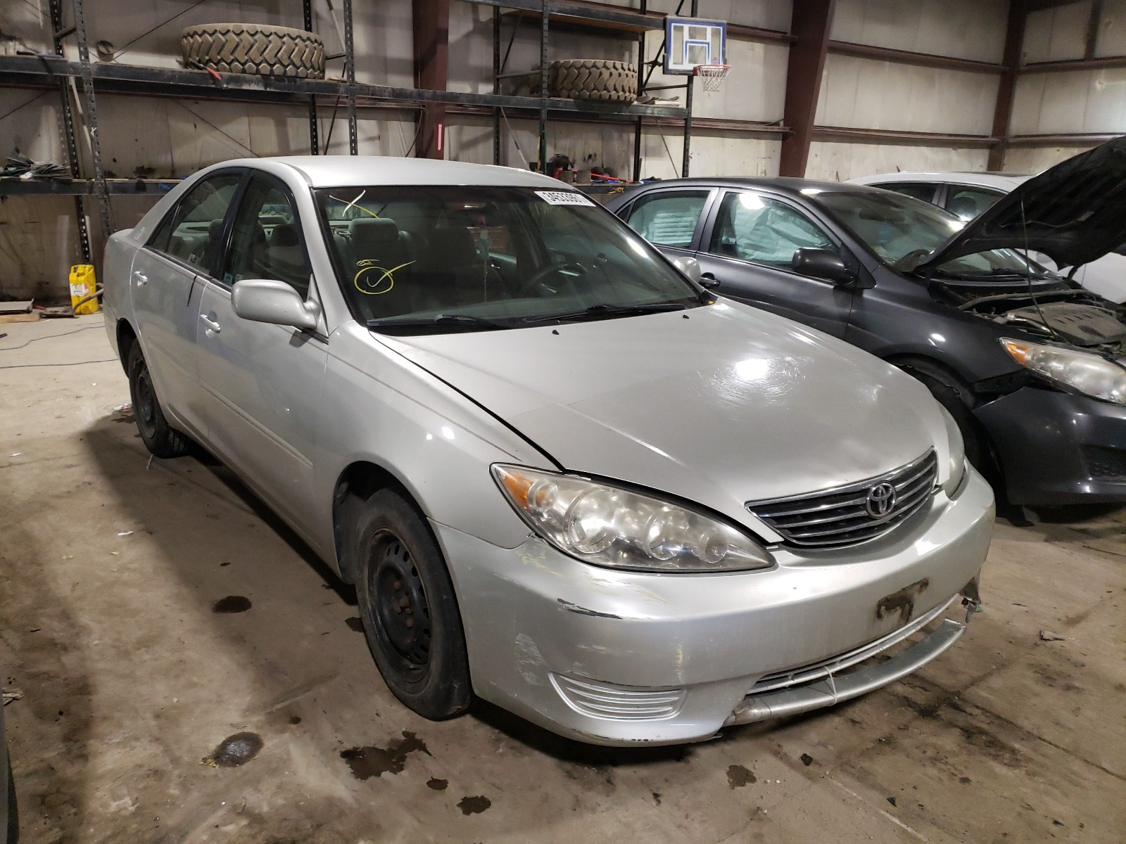 TOYOTA CAMRY LE 2005 4t1be32k35u513300