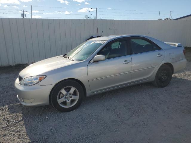 TOYOTA CAMRY LE 2005 4t1be32k35u567762