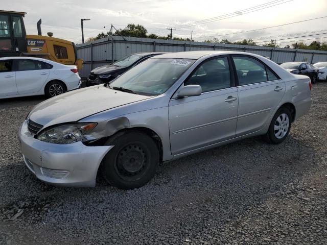 TOYOTA CAMRY LE 2005 4t1be32k35u596677