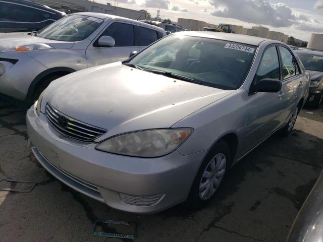 TOYOTA CAMRY 2005 4t1be32k35u957356