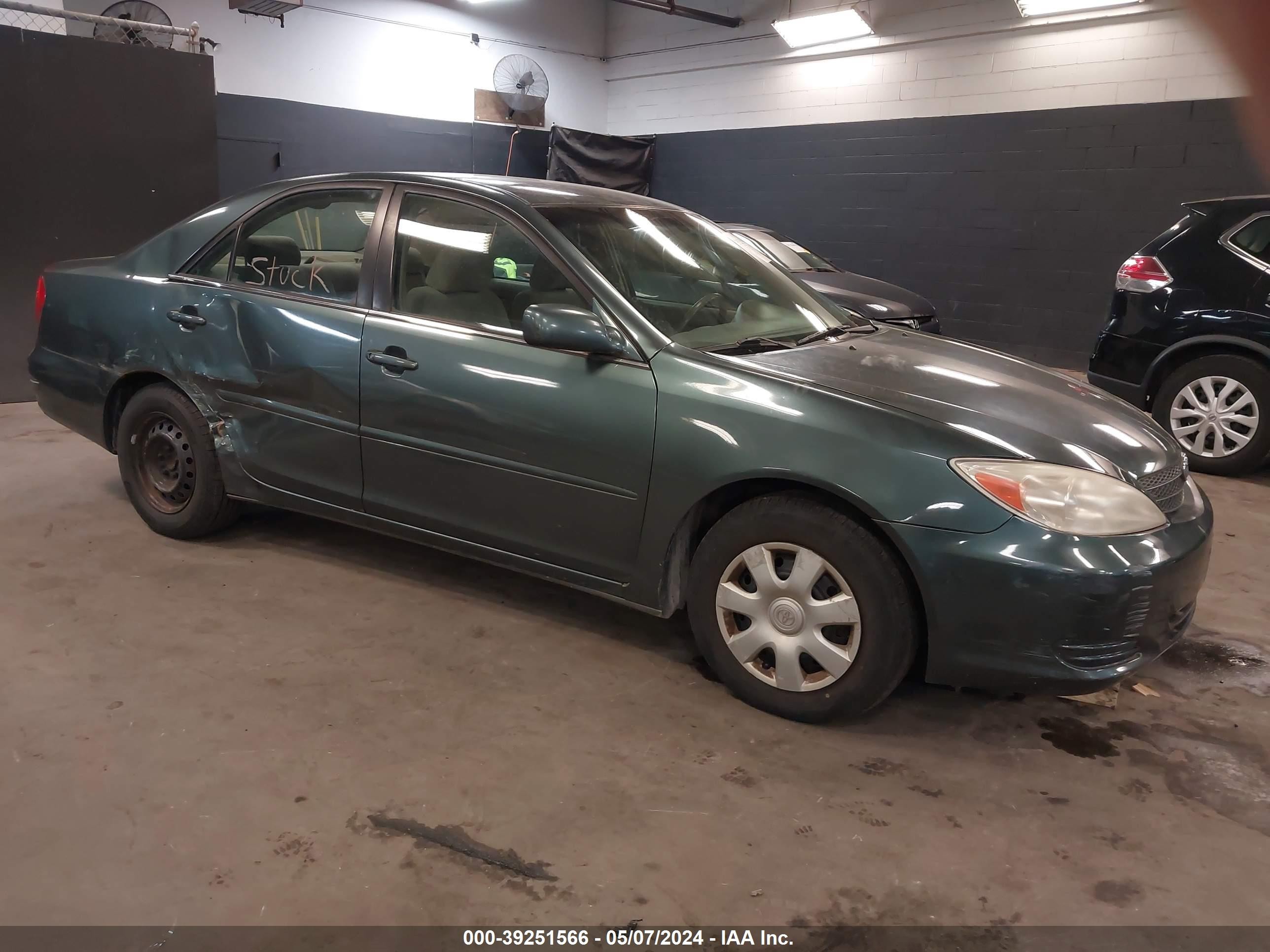 TOYOTA CAMRY 2004 4t1be32k44u266660