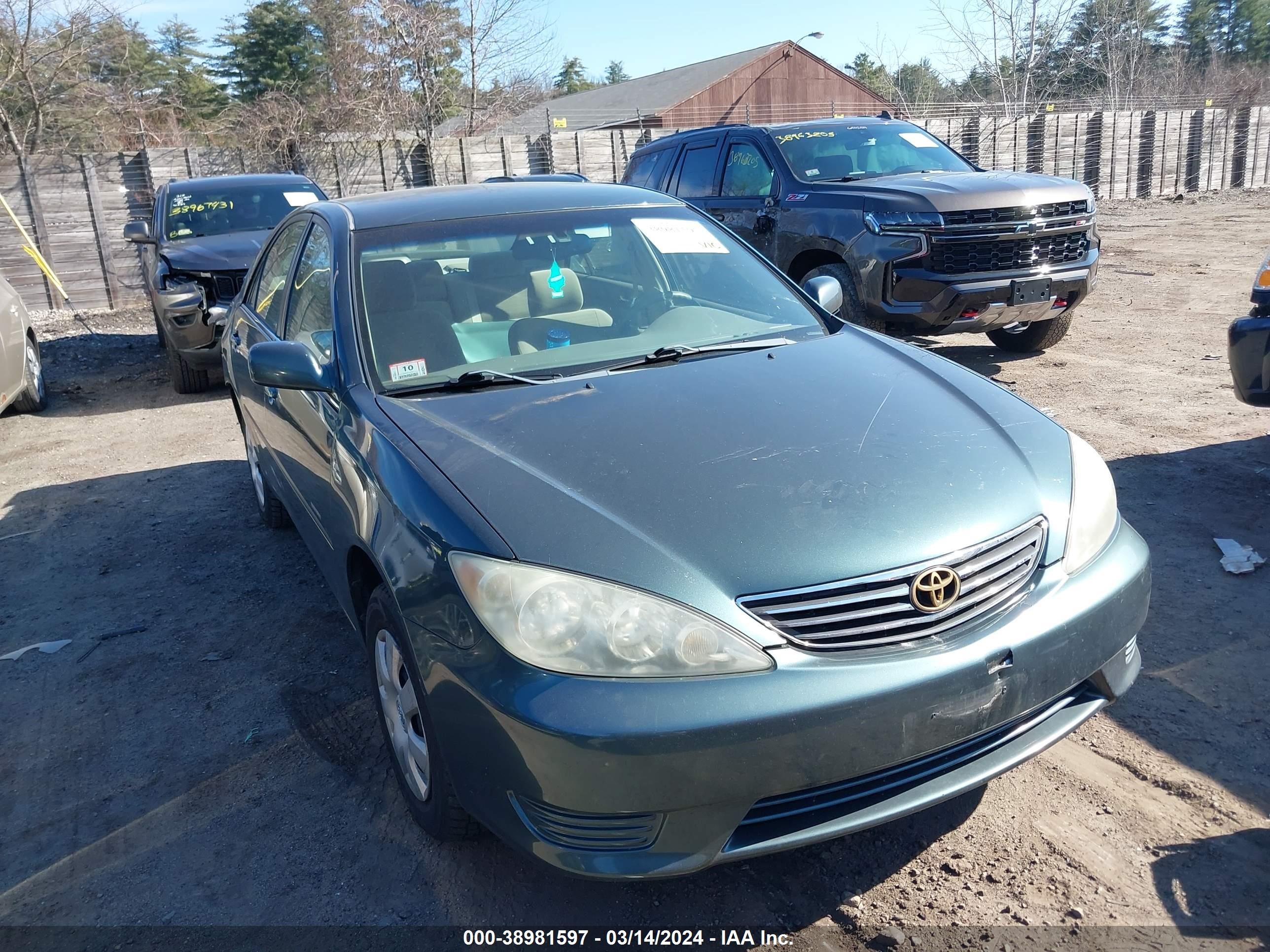 TOYOTA CAMRY 2005 4t1be32k45u038059