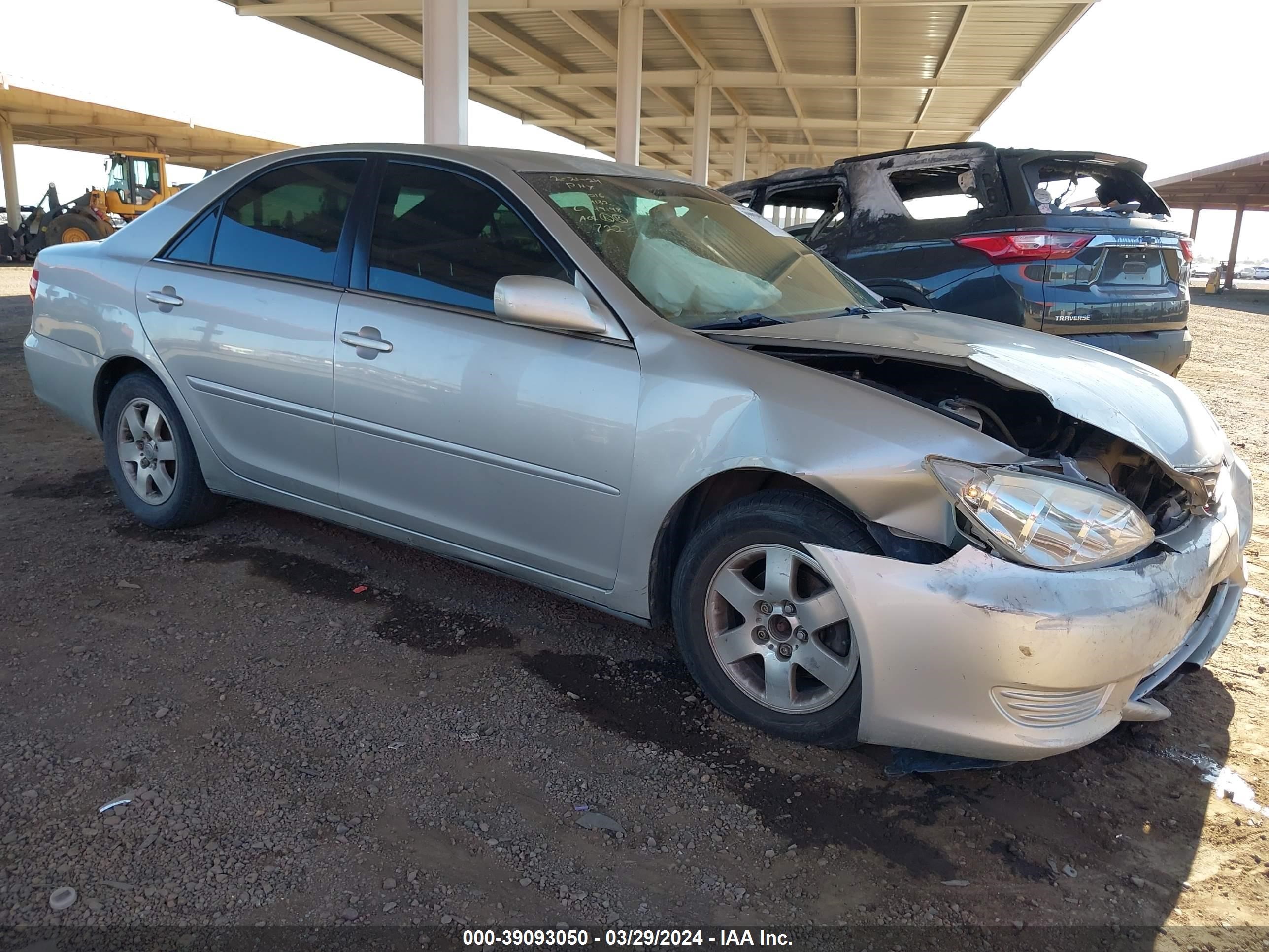 TOYOTA CAMRY 2005 4t1be32k45u057016