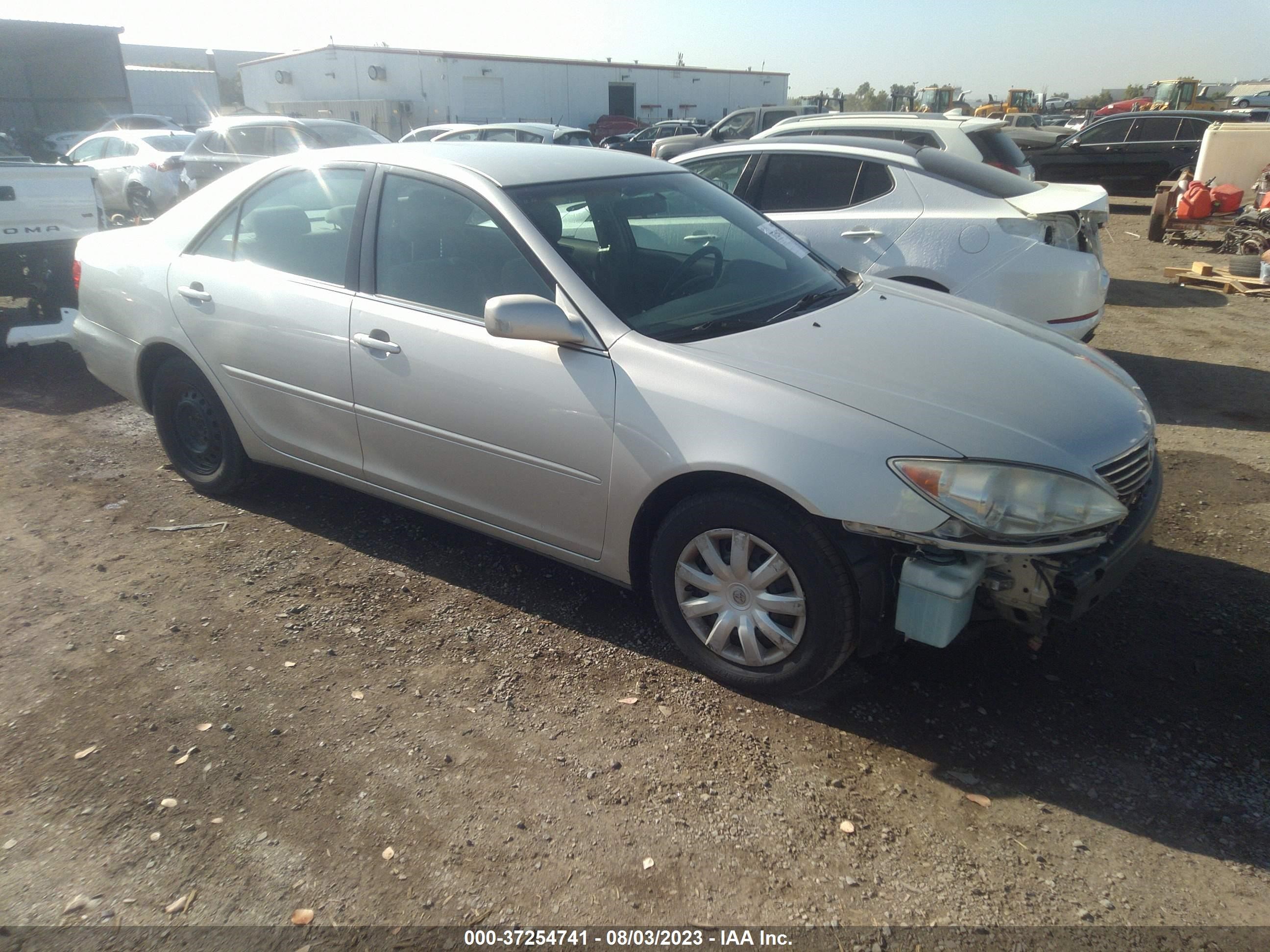 TOYOTA CAMRY 2005 4t1be32k45u974604