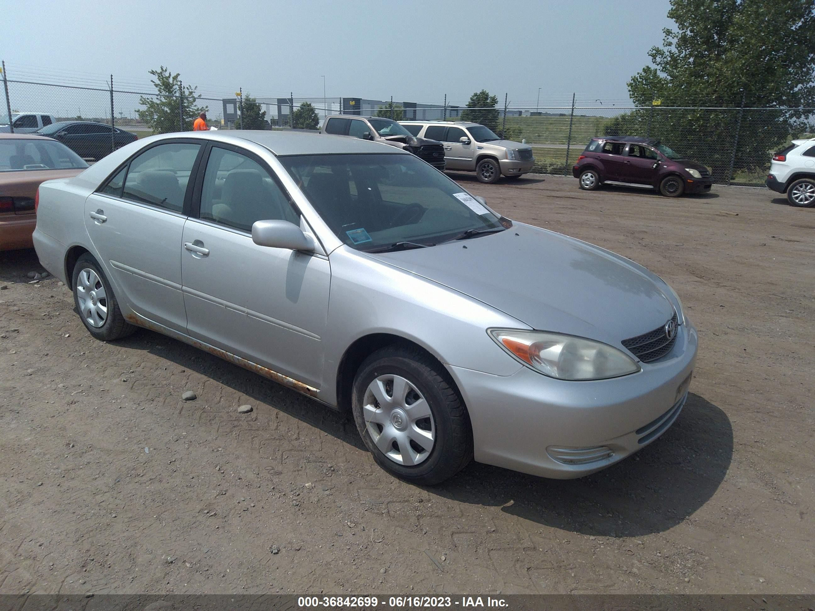 TOYOTA CAMRY 2002 4t1be32k52u070627