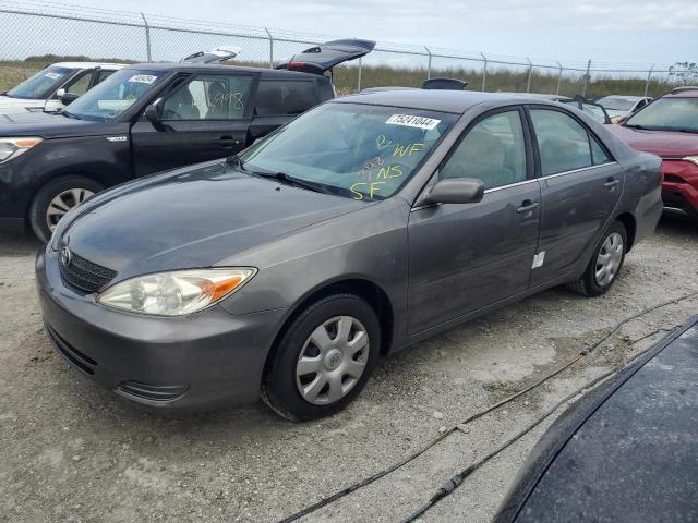 TOYOTA CAMRY LE 2002 4t1be32k52u628279