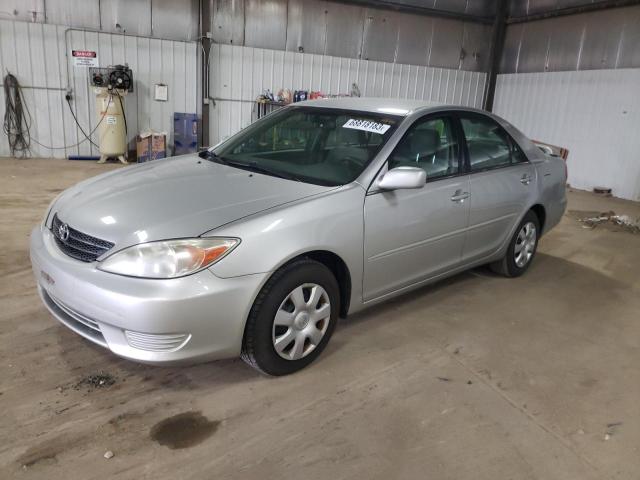 TOYOTA CAMRY LE 2004 4t1be32k54u932893